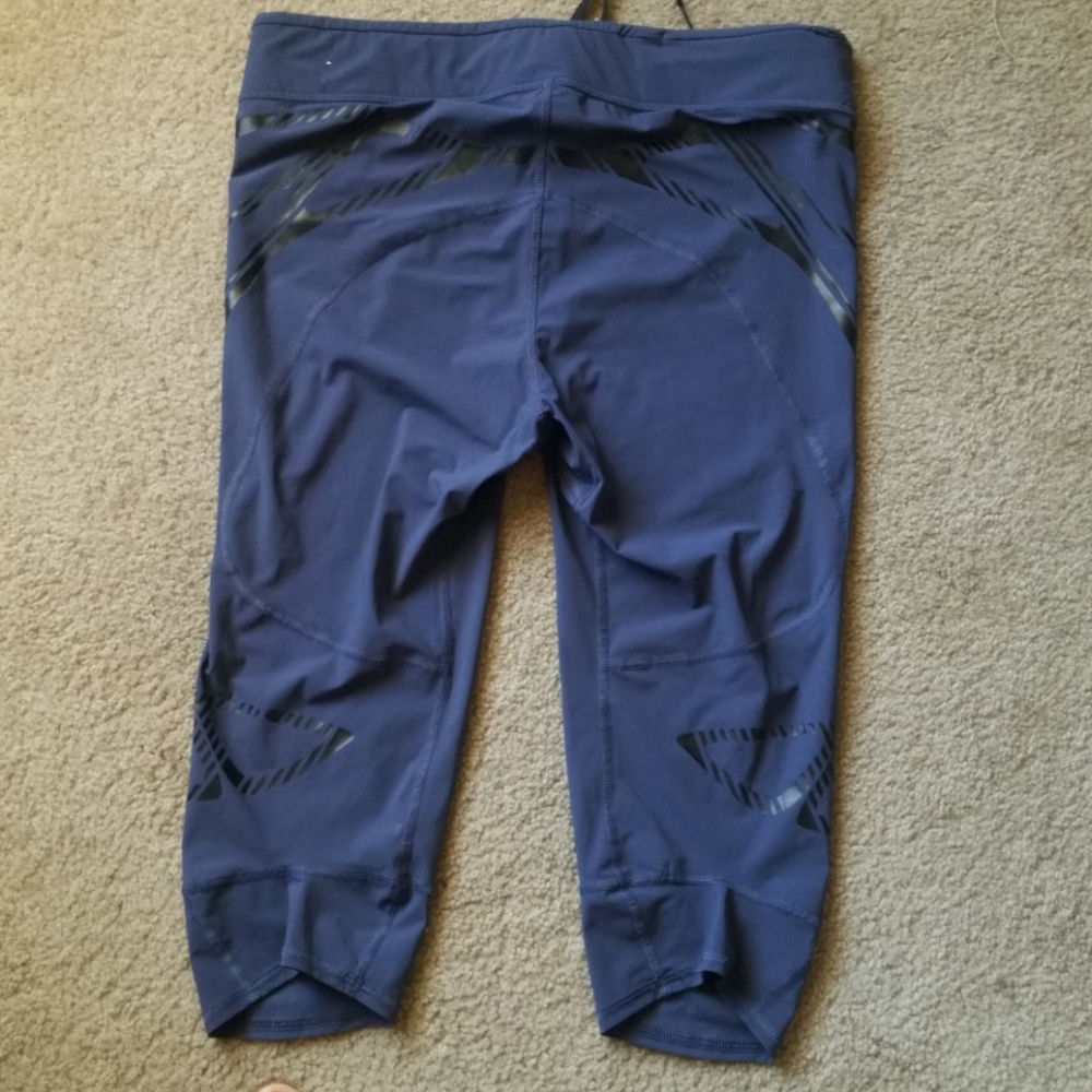 Adidas🏂 - Picture 4 of 8